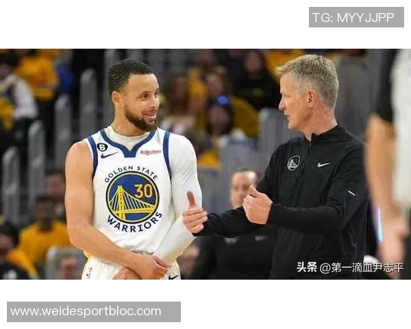 科尔谈库里伤情恢复情况让球队感到宽慰与期待 科尔谈库里伤情恢复情况让球队感到宽慰与期待