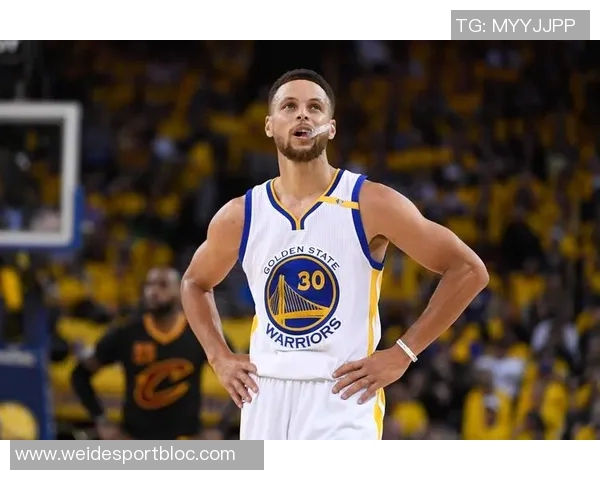 库里强调年轻球员的重要性呼吁全队以积极能量共同努力争胜