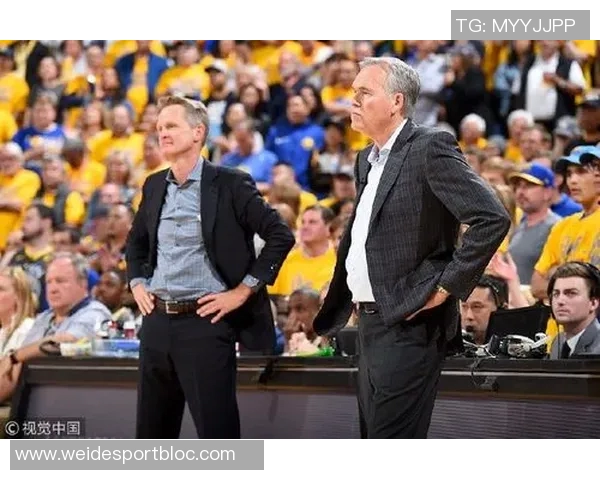 火箭与船火之战最后时刻失误频出篮板争夺成胜负关键