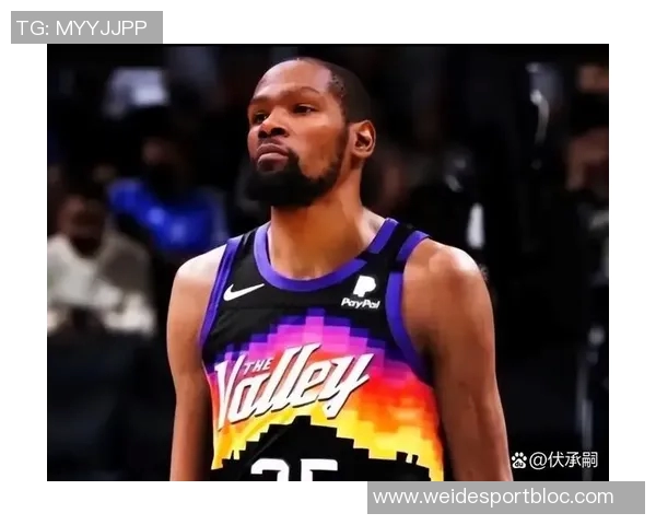 杜兰特透露侄子崇拜布克或因曾与他并肩作战