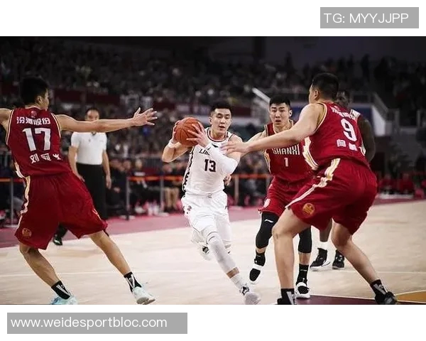 文班通过减少三分出手提升效率目标更多冲击篮筐实现进攻多样化