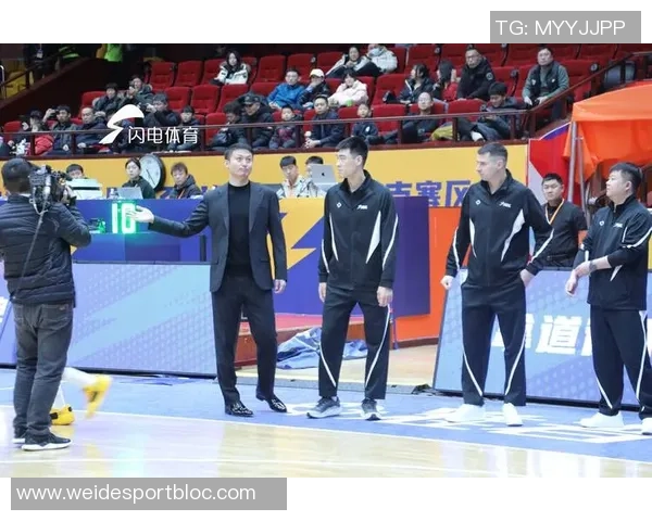 山东蜜獾在NBL常规赛第九轮中以85比93惜败于上海玄鸟展现顽强斗志