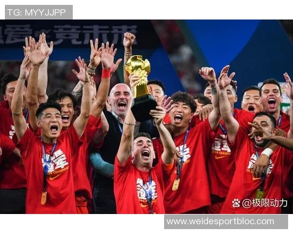 走近可爱的球迷们感受他们为海港小将们呐喊助威的热情与激情