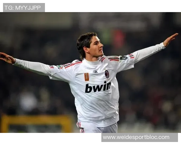 世俱杯与洲际杯决赛历史最年轻球员出场榜揭晓帕托领衔姆巴耶紧随其后