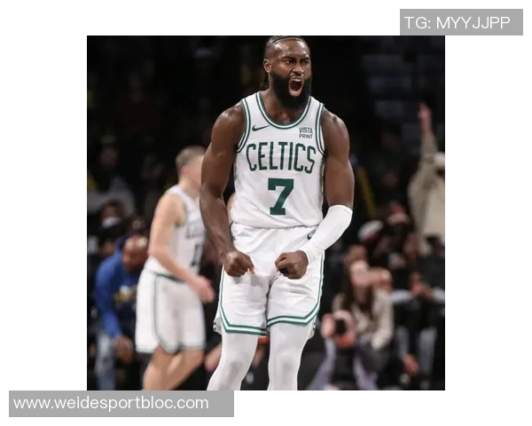 杰伦布朗调侃塔图姆康复迅速或将参加揭幕战